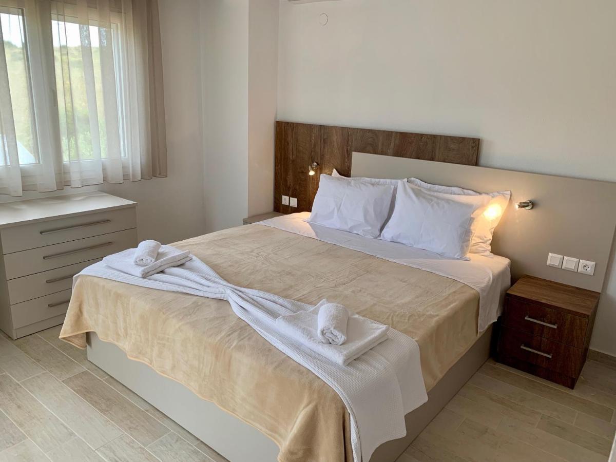 Kalivas Beach House Metamorfosi  Ngoại thất bức ảnh